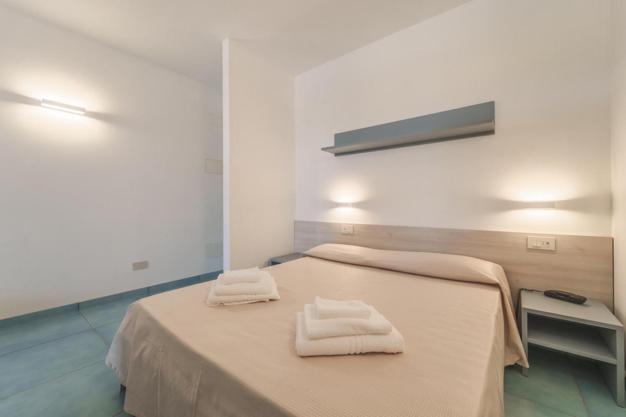 Hotel Dino Capoliveri  Exterior photo